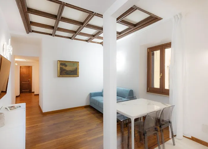 Vicolo Trevi By In Apartamento Roma